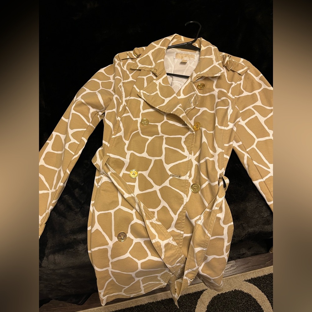 Cute MK trench coat.